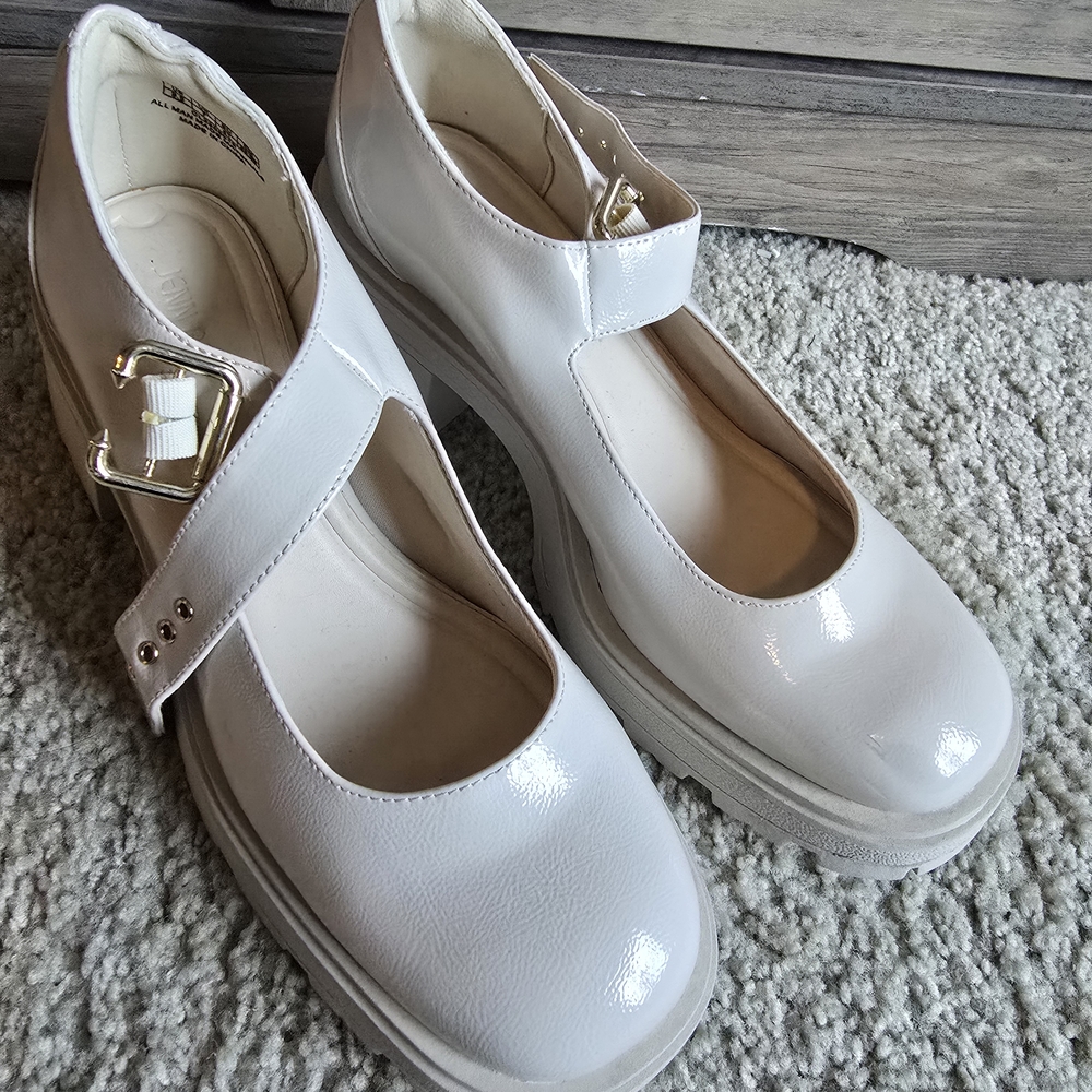 White/Beige Mary Jane Platform Shoes